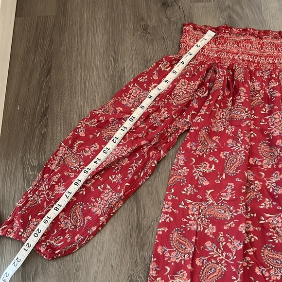 Abercrombie and Fitch top . Size L - Picture 5 of 7